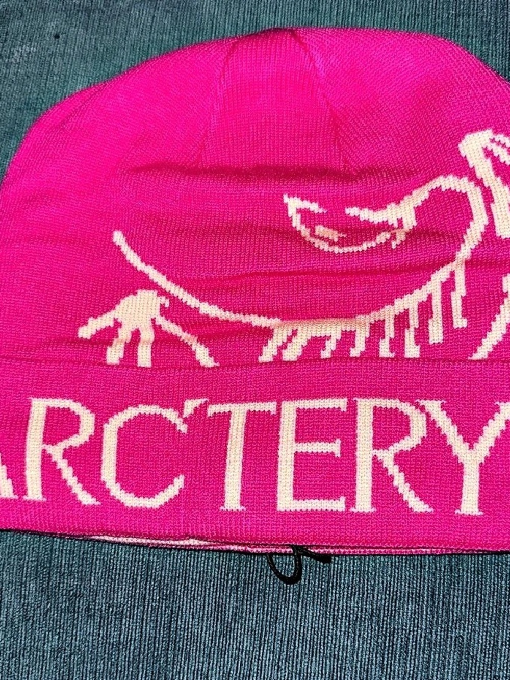 Arc'teryx Bird Word Toque Pink & White Knit Beanie